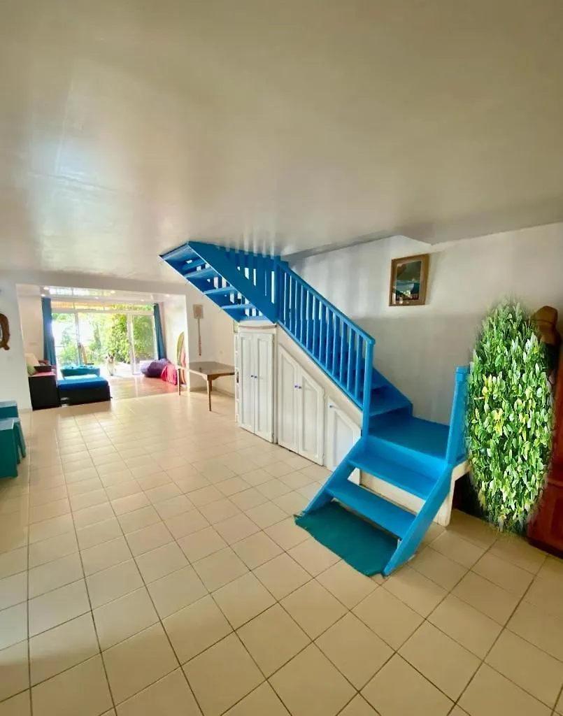 Hostal Les Poissons Du Lagon Yh Uturoa